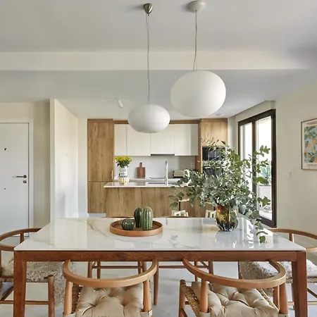 Hanami Mesas Homes B1 *