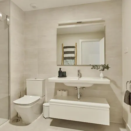 Hanami Mesas Homes B1 *