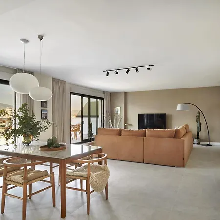 Hanami Mesas Homes B1 *